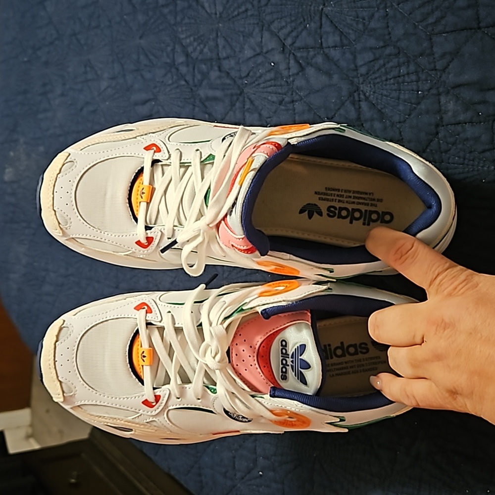 Women's Addidas Size 10 Shoes Sneakers Multicolor